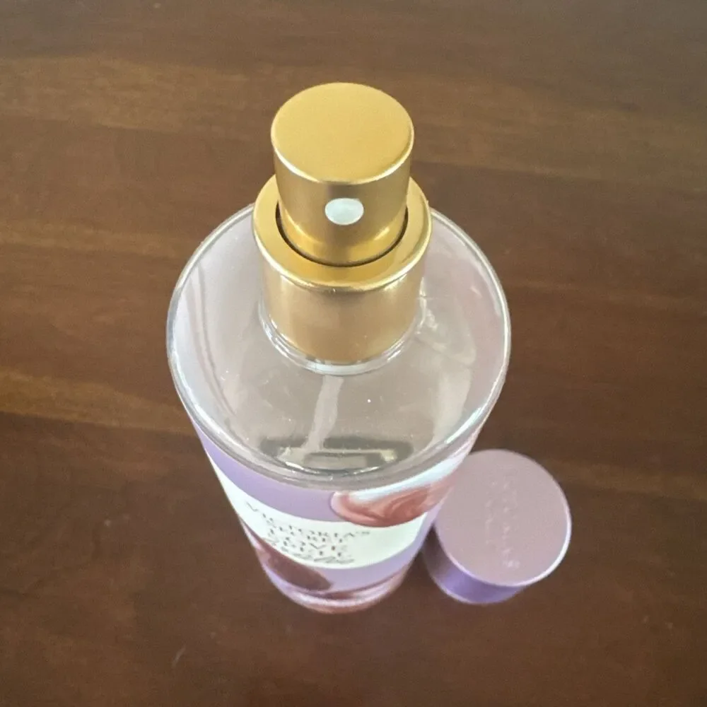 New Victoria's Secret Love Spell Brulee Fragrance Mist Body Spray Splash 8.4 Oz